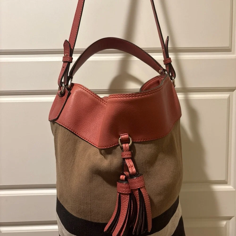 Burberry Mega Check Susanna Bucket Calf Leather Pink Hobo (Authenticity Card) - Picture 7 of 10